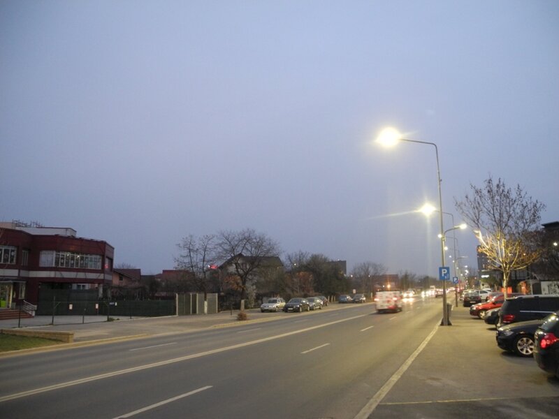 Berceni,2 min.metrou,piata,stradal,in vila,libera 10.07!